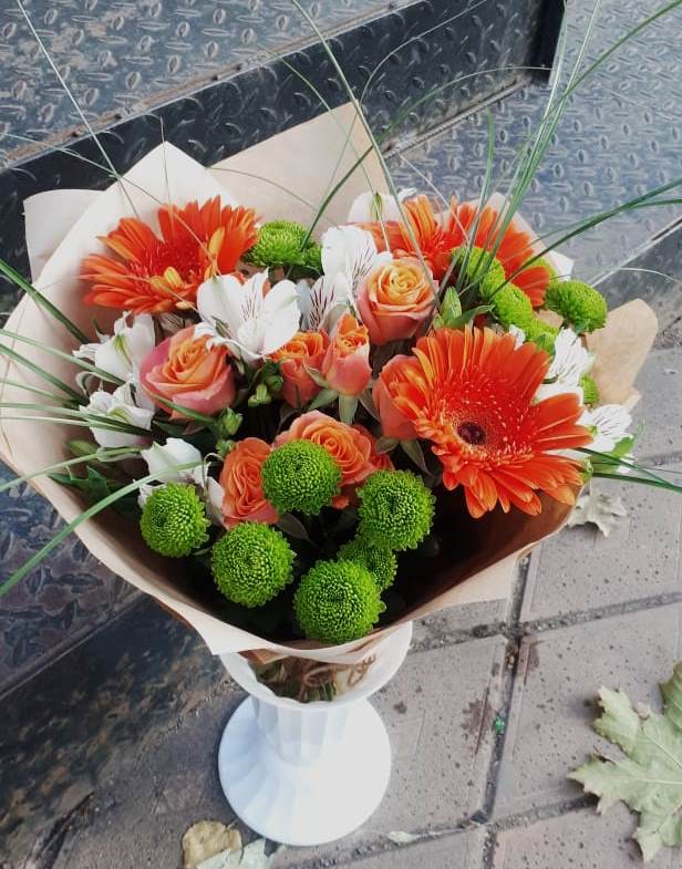 Букет цветов из: Герберы, Хризантемы, Альстромерии и Розы в Нижней Омке