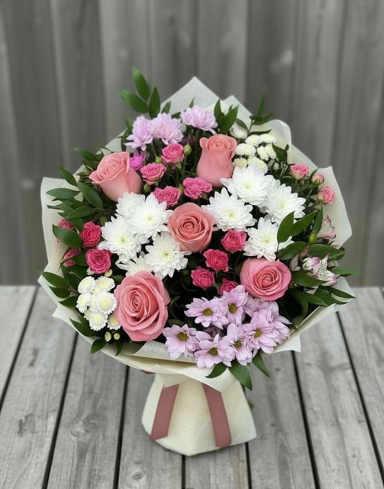 Букет цветов из: Альстромерии, Гвоздики, Розы и Хризантемы в Нижней Омке