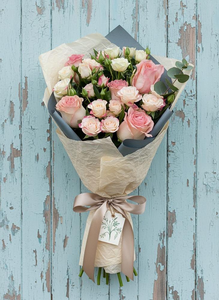 Букет цветов из: Розы в Нижней Омке