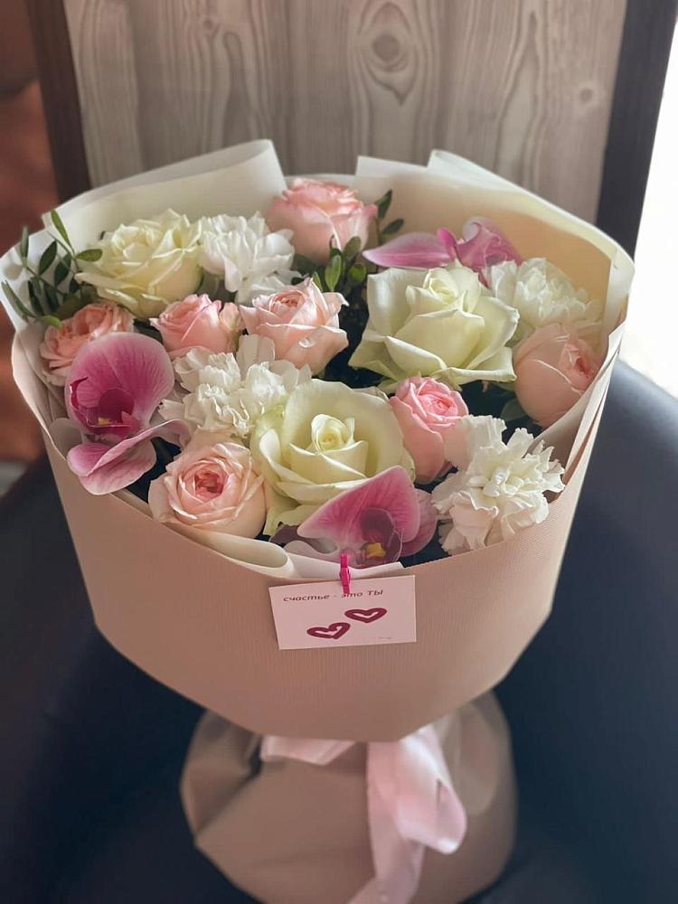 Букет цветов из: Орхидеи, Розы и Гвоздики в Нижней Омке