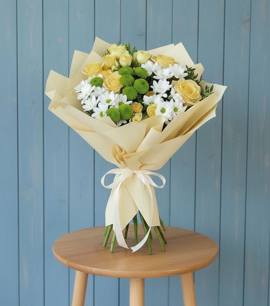 Букет цветов из: Хризантемы и Розы в Нижней Омке