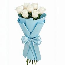 Букет 7 белых роз Проуд в Нижней Омке