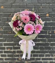 Букет цветов из:  Герберы и Хризантемы #REPLACE_PRED# Нижней Омке