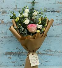 Букет цветов из:  Розы и Лизиантусы #REPLACE_PRED# Нижней Омке