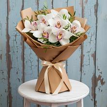 Букет цветов из:  Орхидеи и Розы в Нижней Омке